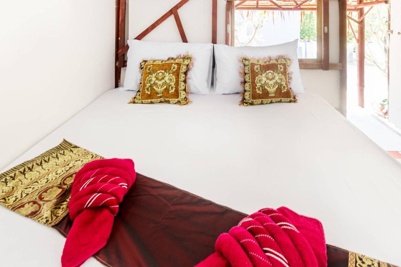 On The Beach Hotel Ko Lanta Екстериор снимка